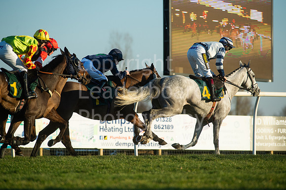 NB_076_Fakenham_Lycetts_Raceday