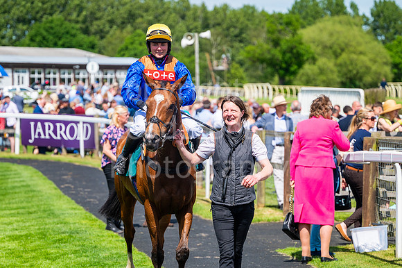 22IB_Fakenham_Races-27