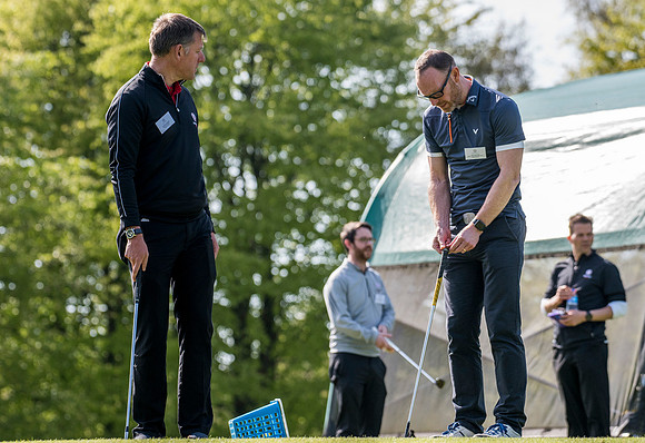 103_ENGLAND_GOLF_ACTION_2016