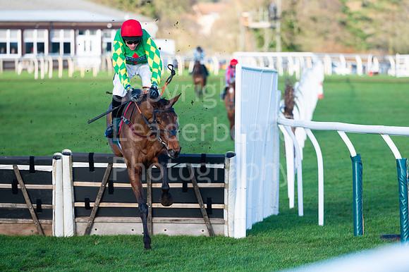 24IB_Fakenham_Races_December_105