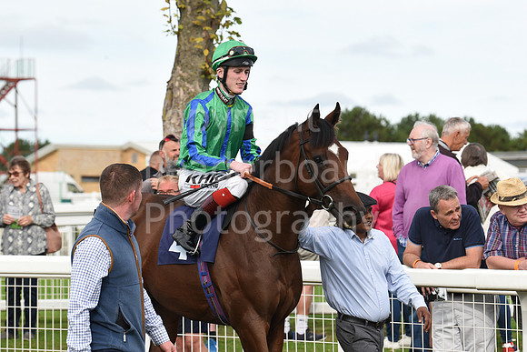 Gt_Yarm_Races_13_Sept8-127