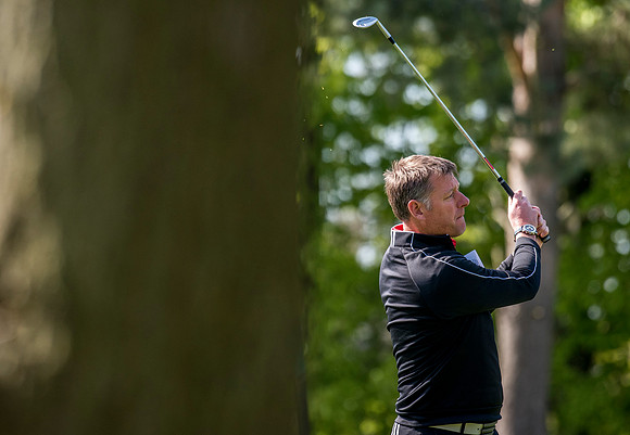 94_ENGLAND_GOLF_ACTION_2016