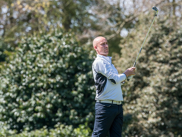 13_ENGLAND_GOLF_ACTION_2016