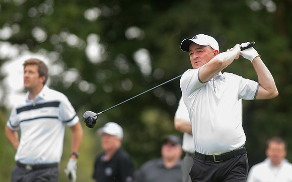NB_025_England_Golf_Week