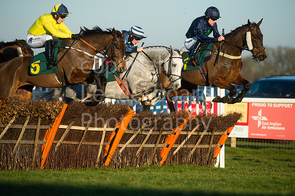 NB_067_Fakenham_Lycetts_Raceday