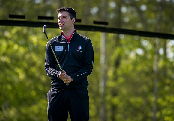 96_ENGLAND_GOLF_ACTION_2016