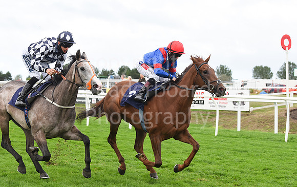 Gt_Yarmouth_Races_230Aug-81
