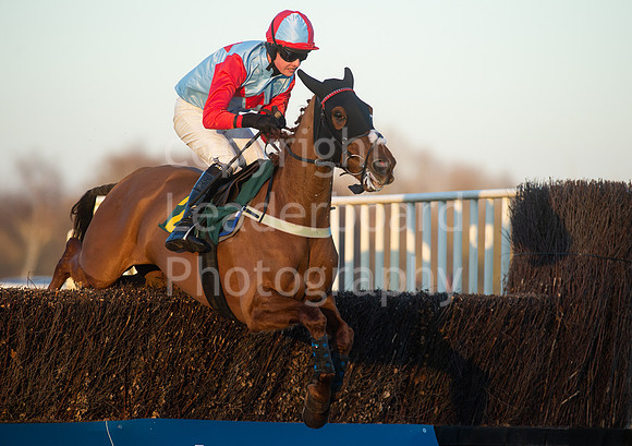 NB_100_Fakenham_Lycetts_Raceday