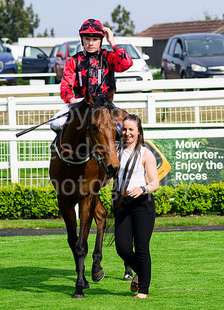 NZ9_5619