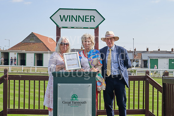 Great Yarmouth  Race Seven 11th Aug 2021 0503