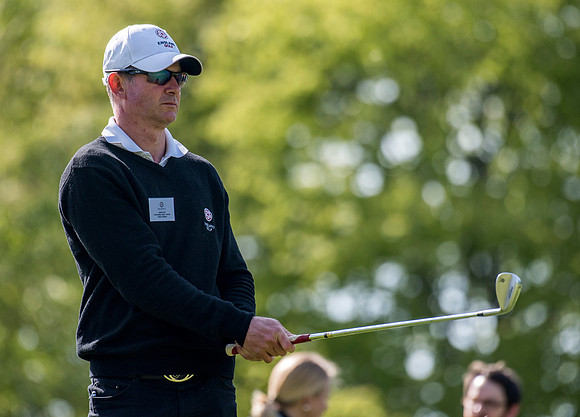 99_ENGLAND_GOLF_ACTION_2016
