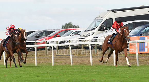 Gt_Yarm_Races_13_Sept8-161