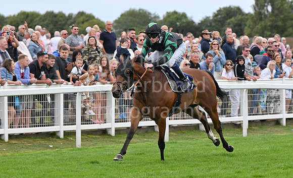 Gt_Yarm_25_Aug_Family_Raceday_2024-242