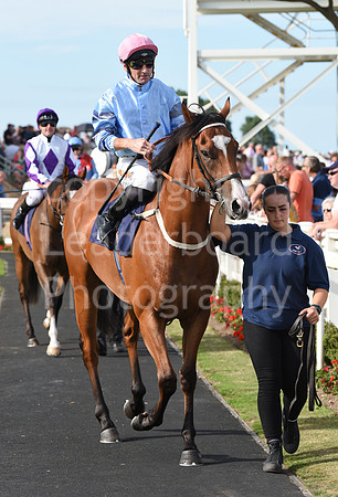 Gt_Yarm_Races_28_Aug_2022-183
