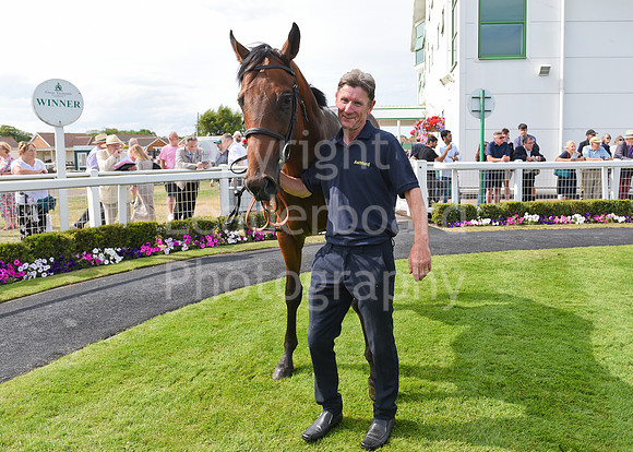 Gt_Yarm_Racing_3rd_July_Groom-4