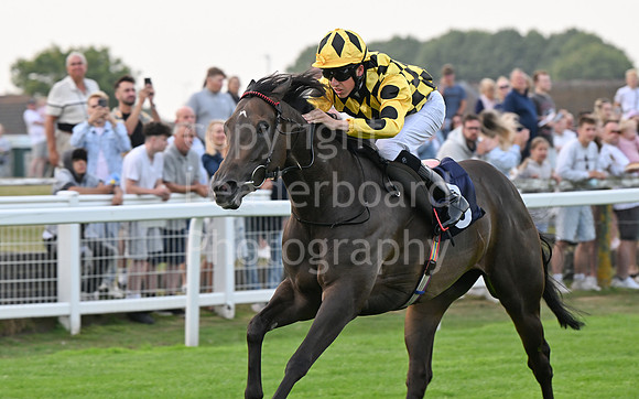Gt_Yarm_19_Aug_Evening_Race-26